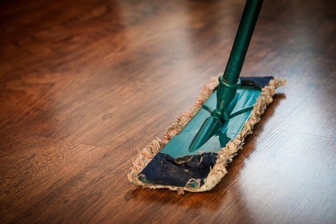 mop cleaning laminate floor - deposit disputes and betterment