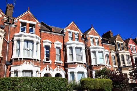 Councils Crack Down on Bogus Landlords Ripping Off Tenants