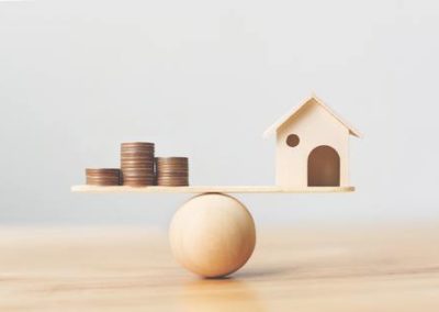 Homebuyers Shrug Off Lockdown Worries as Market Reopens