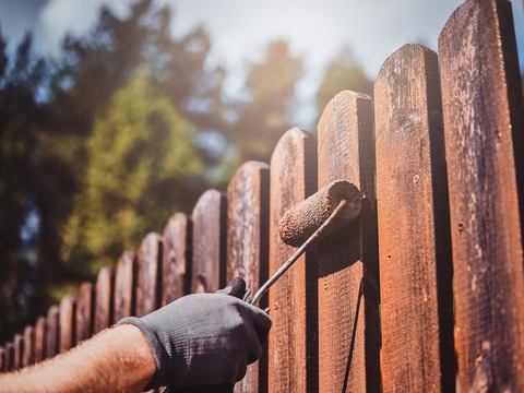 What to Do if a Neighbour Won’t Fix a Fence